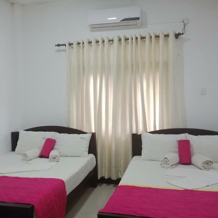 Tree House Holiday Home Kombichankulama Ngoại thất bức ảnh
