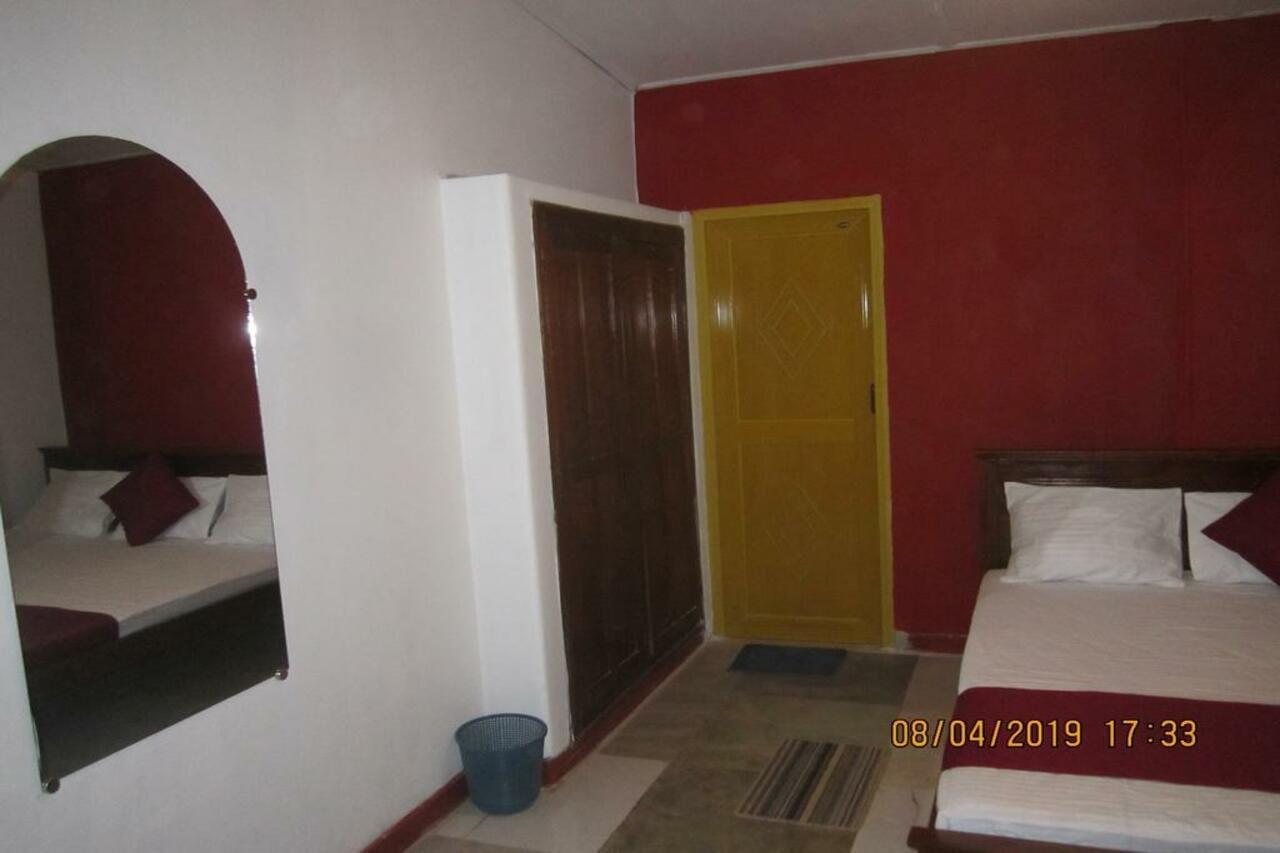 Tree House Holiday Home Kombichankulama Ngoại thất bức ảnh