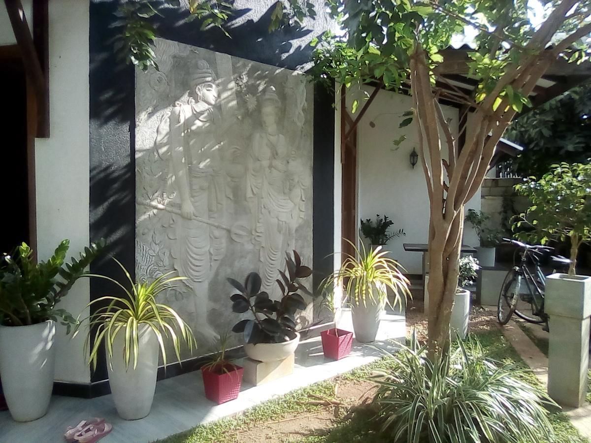 Tree House Holiday Home Kombichankulama Ngoại thất bức ảnh
