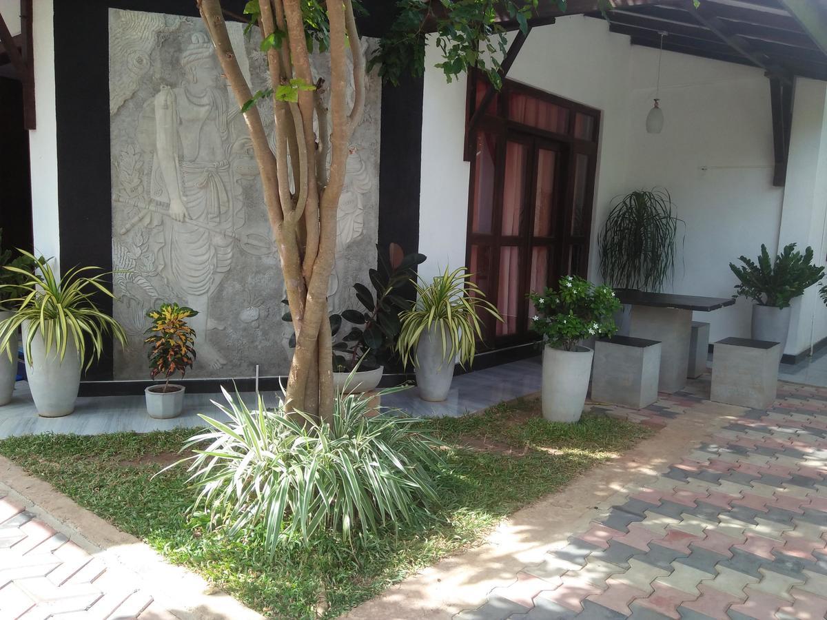 Tree House Holiday Home Kombichankulama Ngoại thất bức ảnh