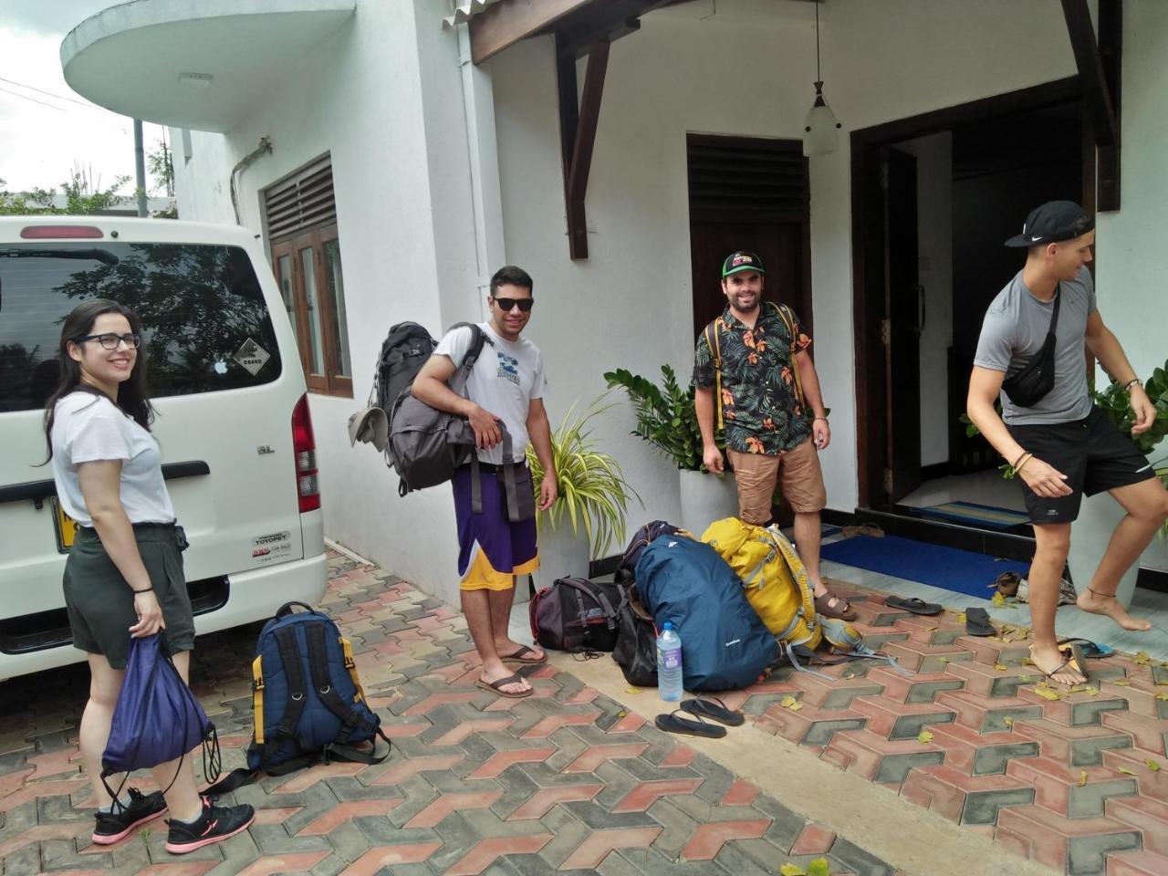 Tree House Holiday Home Kombichankulama Ngoại thất bức ảnh
